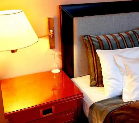 Hotel Pinheiro 707